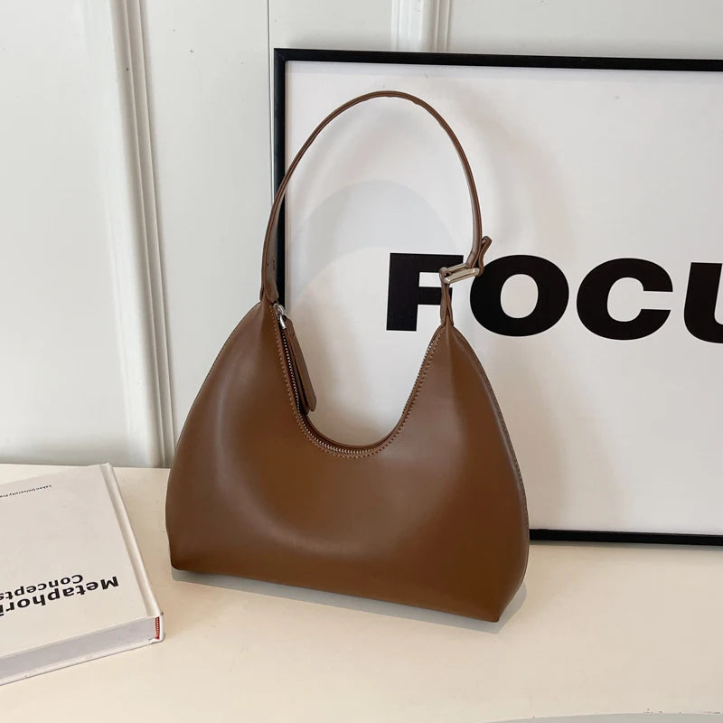 Bolsa_Feminina_de_Ombro_Safira_Matife
bolsa de ombro de couro marrom
bolsa feminina de couro marrom
bolsa feminina de ombro