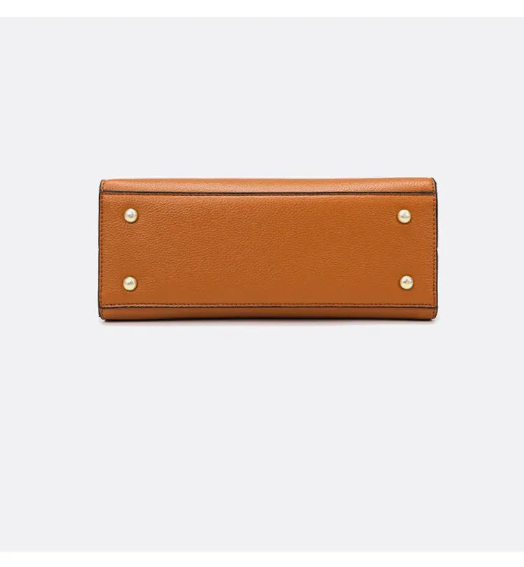 Bolsa Feminina De Couro Transversal - La Serena

bolsa feminina
bolsa transversal
bolsa de couro
bolsa tiracolo