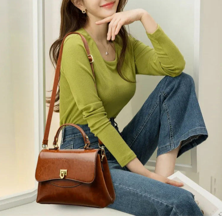 Bolsa Feminina De Couro Transversal Aquila
