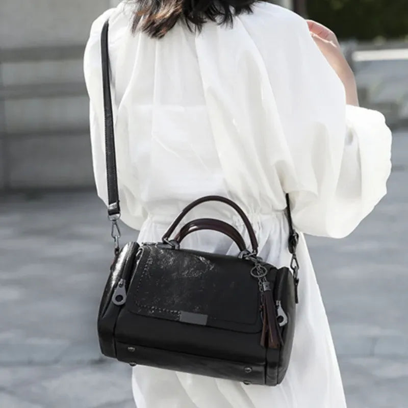 Bolsa Feminina Media De Couro Onix