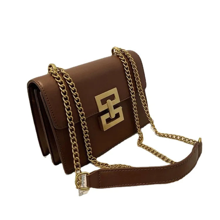 Bolsa Feminina Transversal de Couro Zurique - Matife

bolsa feminina
bolsa transversal
bolsa de couro
bolsa tiracolo 