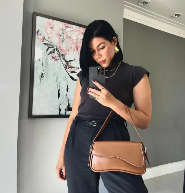 Bolsa Feminina de Couro Ombro Mavi Matife 

bolsa feminina de couro
bolsa de couro
bolsa tiracolo
bolsa de ombro
