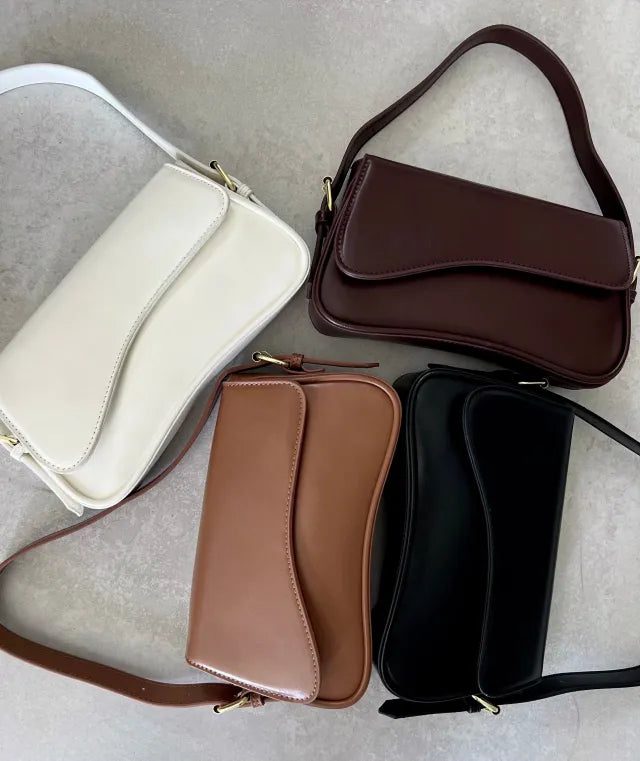 Bolsa Feminina de Couro Ombro Mavi Matife 

bolsa feminina de couro
bolsa de couro
bolsa tiracolo
bolsa de ombro
