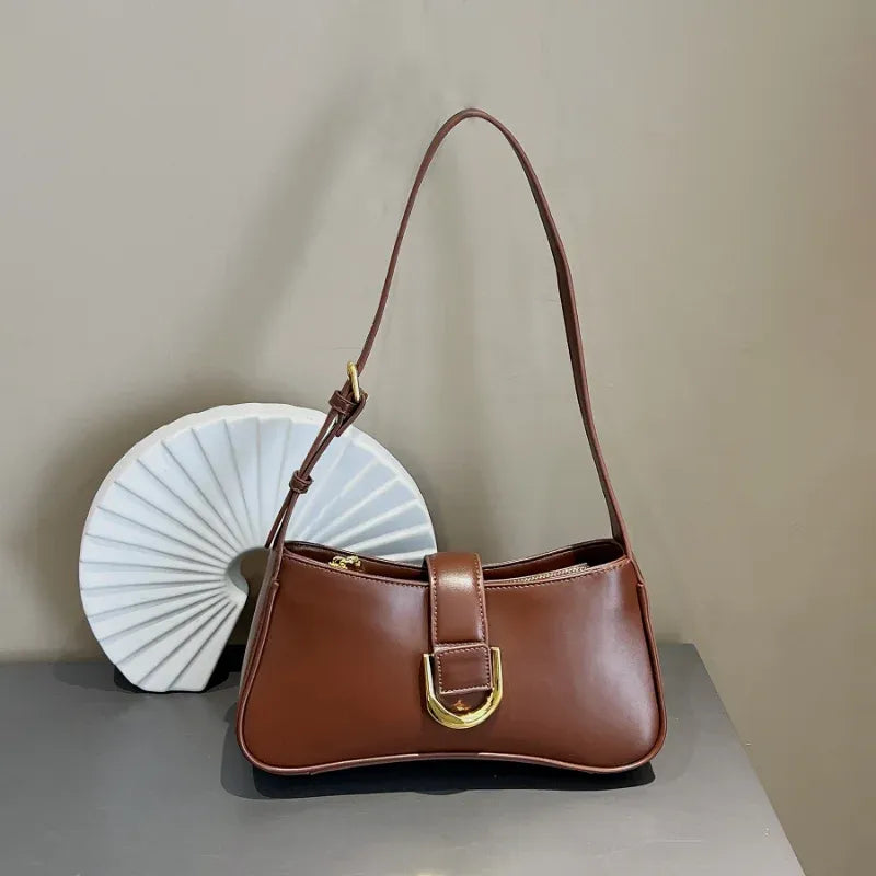 Bolsa Feminina de Couro Ombro Napoli Matfe 

Bolsa Feminina de Couro Marrom
bolsa feminina de couro
bolsa de couro
bolsa tiracolo
bolsa de ombro
