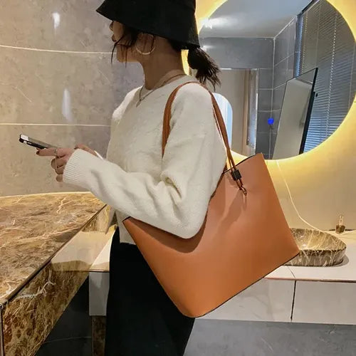 Bolsa Feminina de Couro Tote Jasmim Matife 

bolsa feminina de couro 
bolsa tote
bolsa de couro
Bolsa Feminina de Couro Marrom