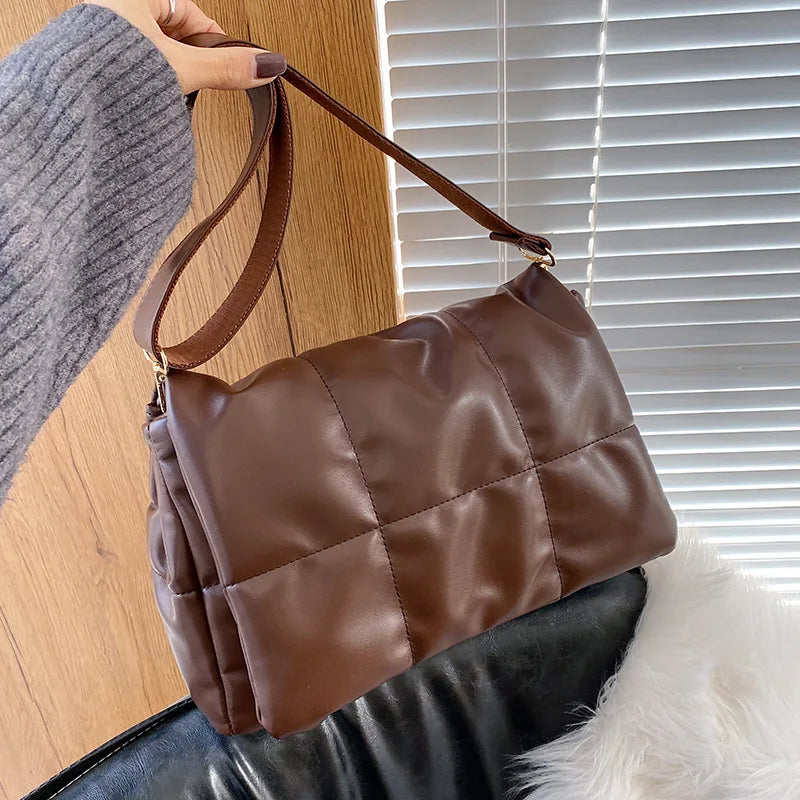 Bolsa Feminina de Couro Transversal - kairi

bolsa feminina
bolsa transversal
bolsa de couro
bolsa tiracolo
Bolsa Feminina Marrom