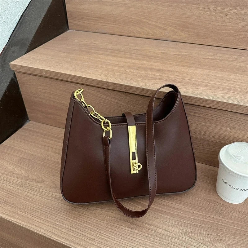 Bolsa Feminina de Ombro Glenda - Matife 1

Bolsa Feminina de Couro Marrom
bolsa feminina
bolsa de Ombro
bolsa de couro 