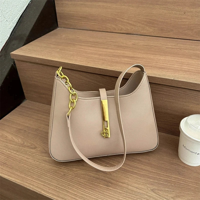 Bolsa Feminina de Ombro Glenda - Matife 1

Bolsa Feminina de Couro Bege
bolsa feminina
bolsa de Ombro
bolsa de couro 