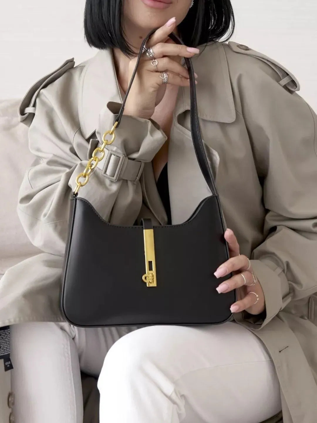 Bolsa Feminina de Ombro Glenda - Matife

Bolsa Feminina de Couro Preto
bolsa feminina
bolsa de Ombro
bolsa de couro  