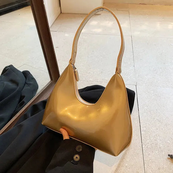 Bolsa Feminina de Ombro Monaco - Matife

Bolsa Feminina de Couro Dourada
bolsa feminina
bolsa de couro
bolsa tiracolo
bolsa de ombro
