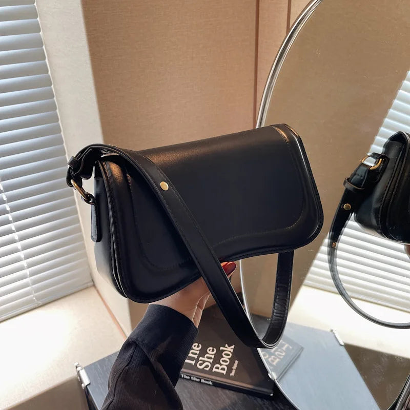 Bolsa de Ombro Baguete Vitoria  Matife

bolsa feminina de couro Preto
bolsa feminina de ombro
bolsa de ombro