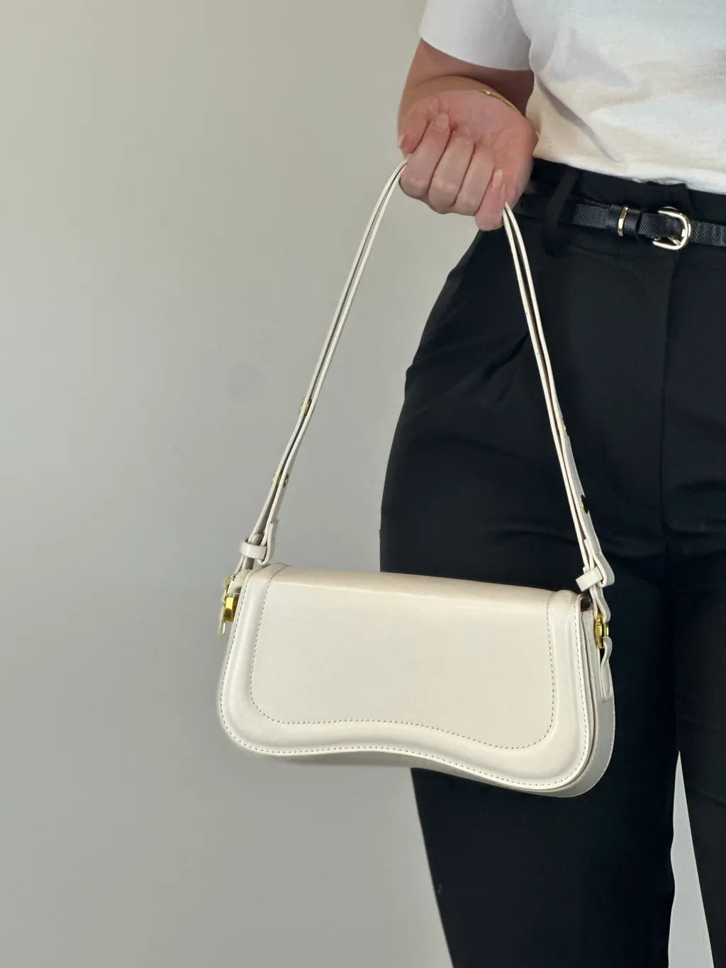 Bolsa de Ombro Baguete Vitoria