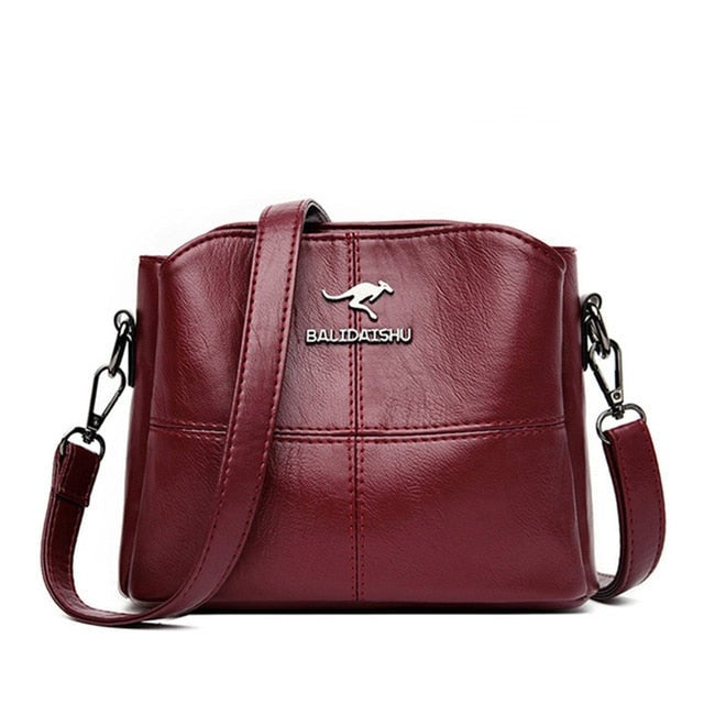 Bolsa Feminina Transversal de Couro Midi - Matife 

bolsa feminina
bolsa transversal
bolsa de couro
bolsa tiracolo
Bolsa Feminina Vinho