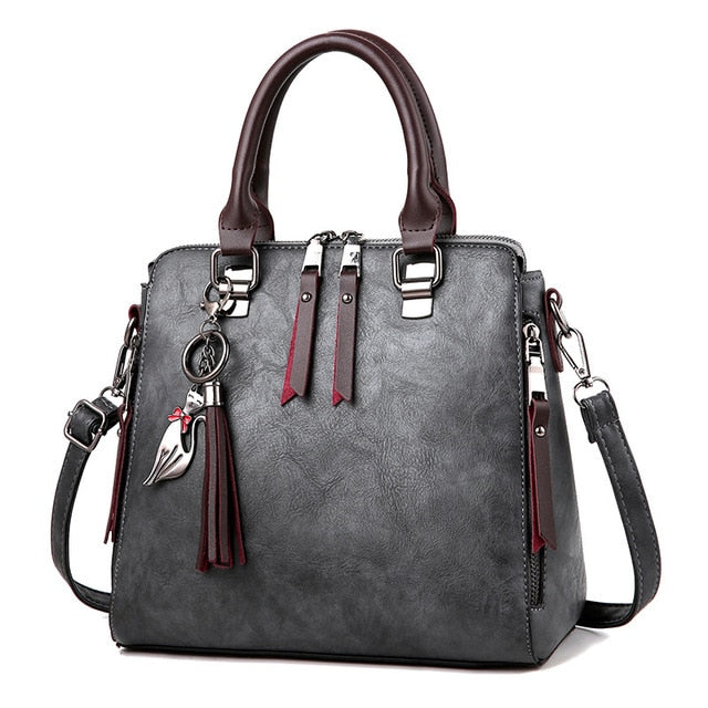 Bolsa Feminina de Couro Tote Zafera Matife 

bolsa feminina
bolsa tote
bolsa de couro
